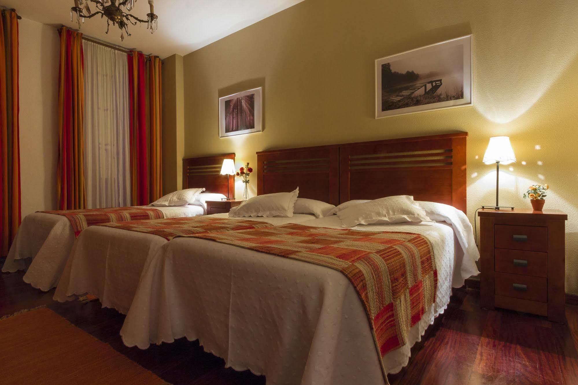 Hostal La Carballinesa Santiago de Compostela Eksteriør bilde